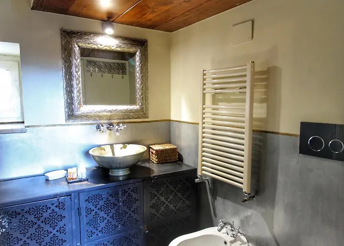 Apartment Trastevere Charming Romantic Loft By Yourhost