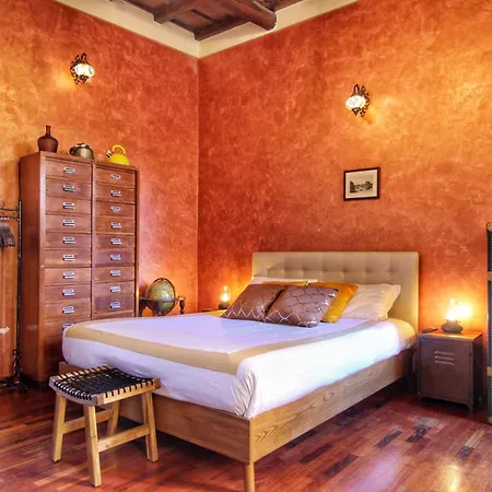 Lägenhet Trastevere Charming Romantic Loft By Yourhost *
